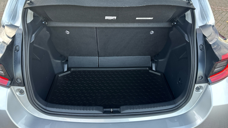 Toyota Yaris 1.5 Hybrid Design 5dr CVT Hybrid Hatchback